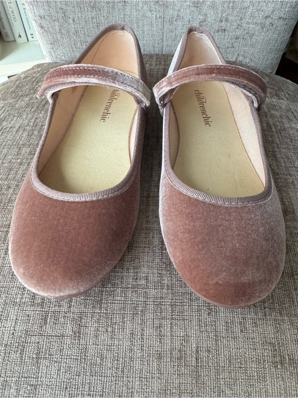 Childrenchic Velvet Mary Jane Dress Shoes in Dusty Rose
